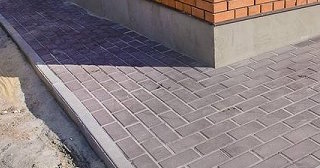 Укладка плитки на отмостку: Цена от 825 руб. в Челябинске от ТротуарнаяПлитка