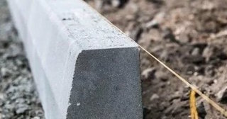 Установка бордюров для тротуарной плитки в Челябинске - цена от 825 руб.