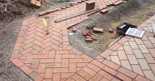 Укладка тротуарной плитки в Челябинске в октябре
