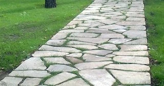 Профессиональная укладка камня на дорожки в Челябинске в октябре